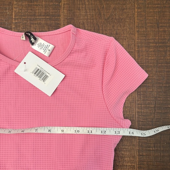 Dippin Daisy’s Joni Bikini Cropped Top Only in Pink - Picture 7 of 9